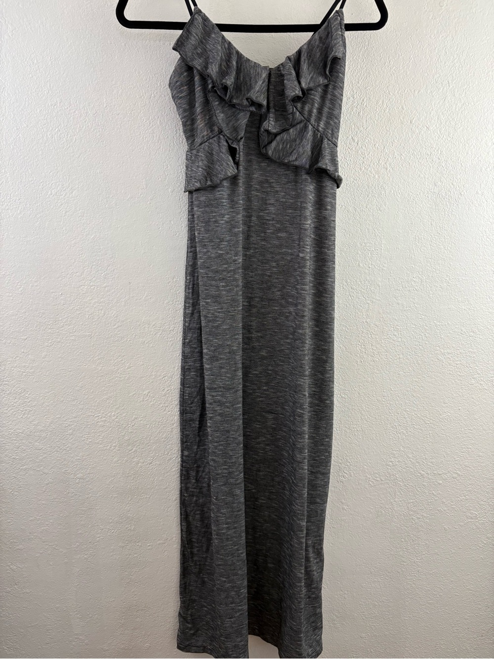 Max Studio ruffle gray maxi dress spaghetti straps layered ruffle V-neckline XS